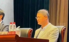 罗翔被造谣“头发全白、面容苍老”？本人就肖像权普法娱乐吃瓜酱罗翔