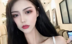 扣扣头像女生简单气质,扣扣头像中的时尚演绎”