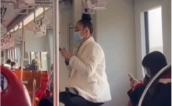 地铁头悬梁小姐姐系马戏,地铁头悬梁小姐姐的奇幻马戏之旅